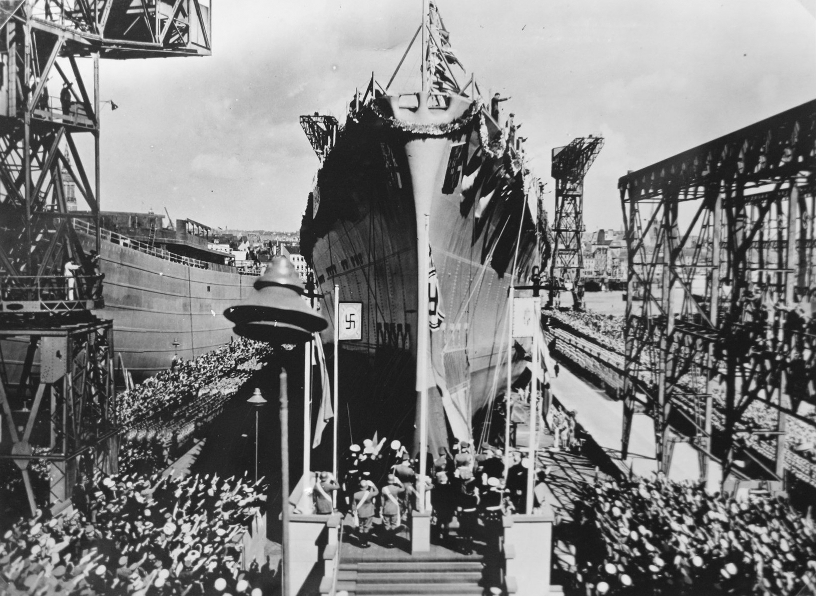 Launch of the heavy cruiser Prinz Eugen